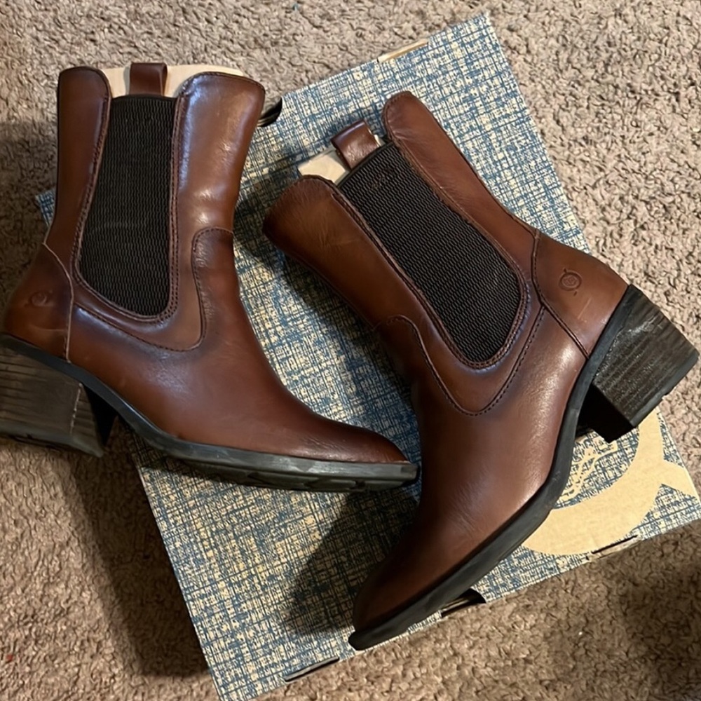 Born Tenny Boot